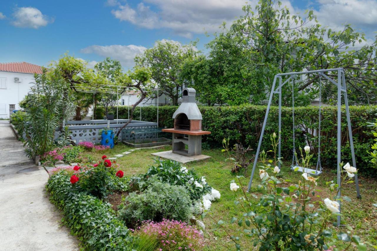 Apartman Laura Krk Town Esterno foto